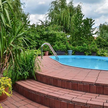 Klára Apartman Szentes Bagian luar foto